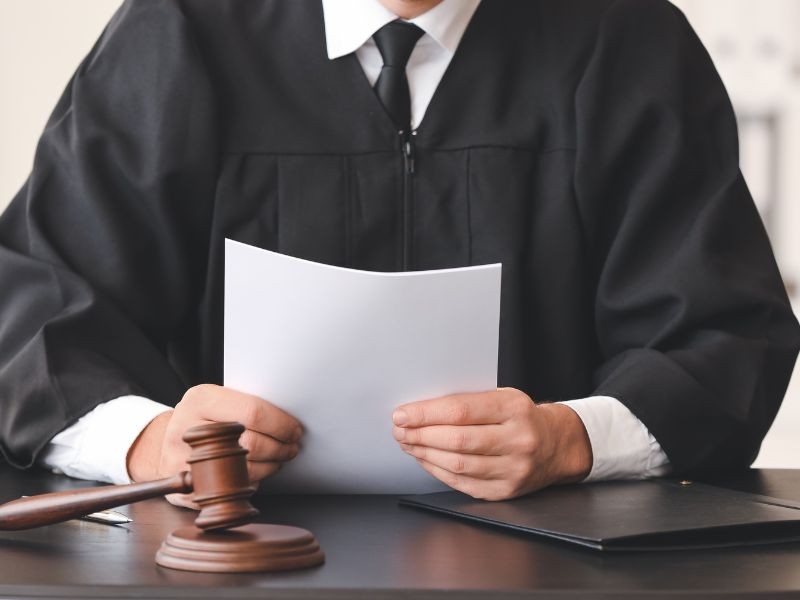 Passo a passo para solicitar uma revisão judicial com segurança